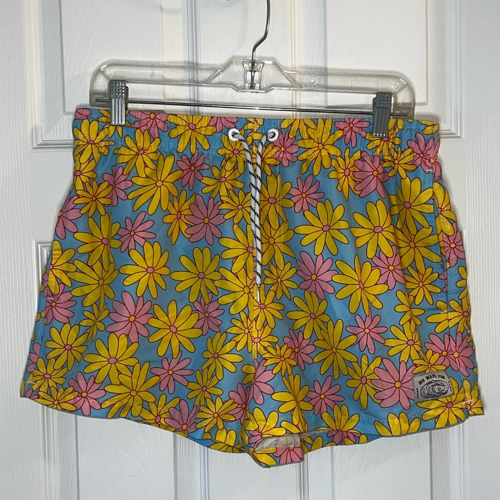 Vibrant Floral Men's Swim Trunks - Blue and Yellow